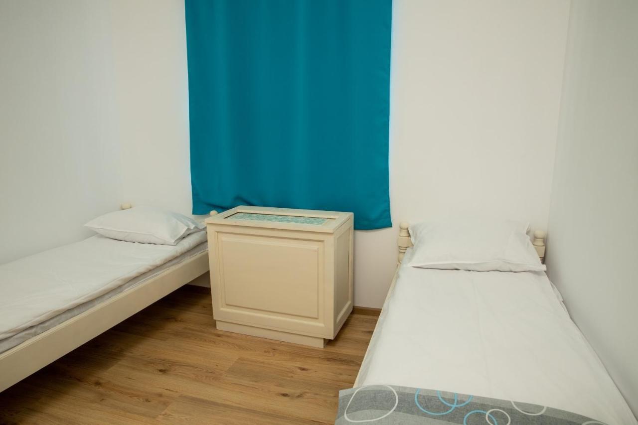 Guest House Ena Velingrado Exterior foto